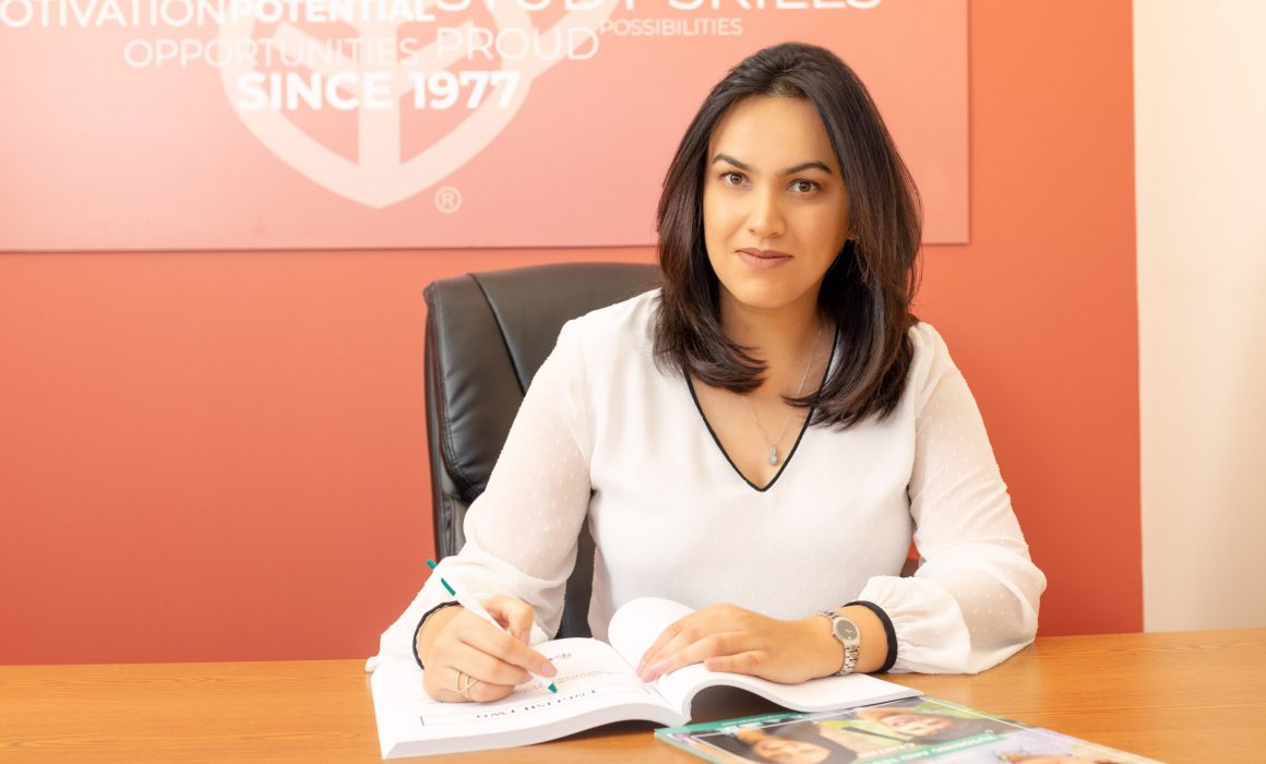 women branding and headshot on location