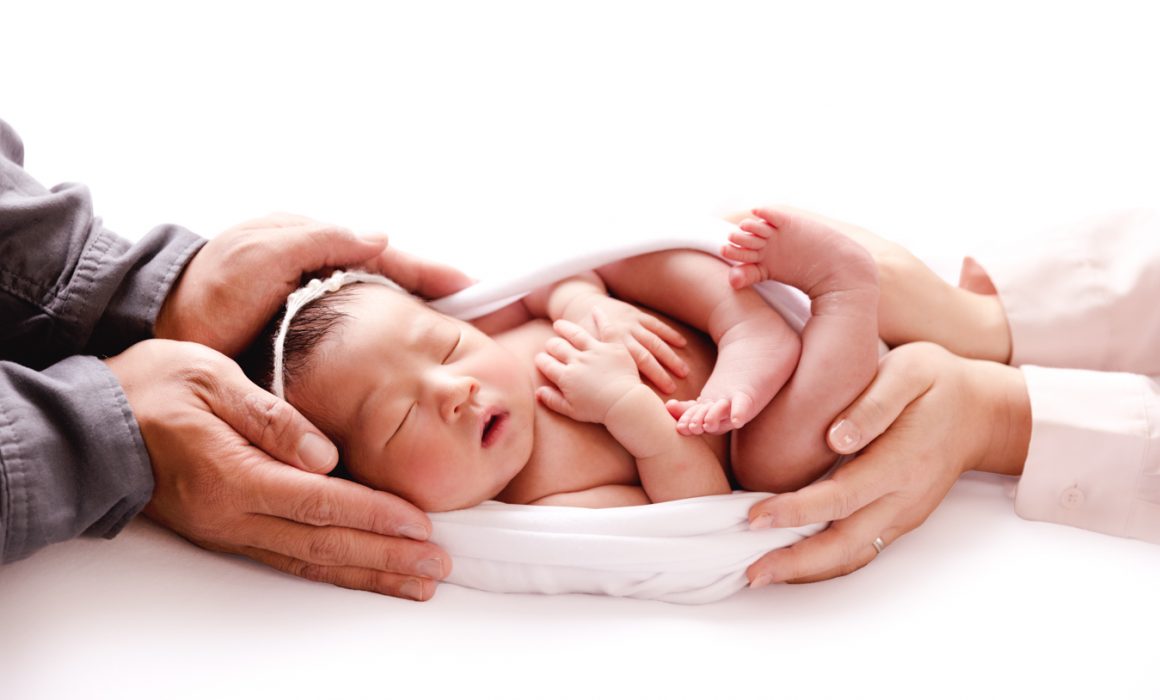 , Why Newborn Photography Should Only be Done by Professional Photographers