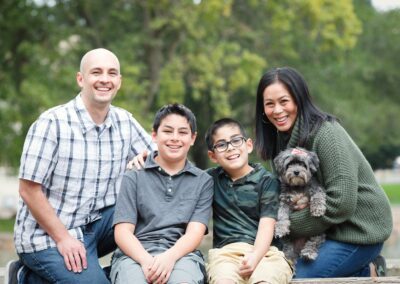 Family photoshoot with pet