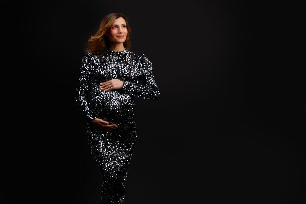 studio maternity photoshoot